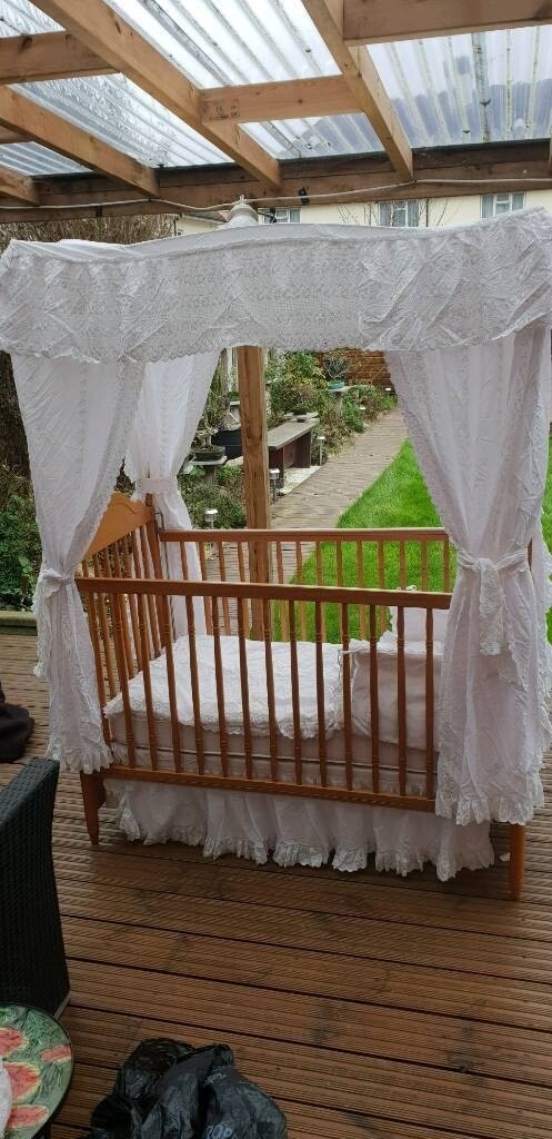 4 poster cot bed